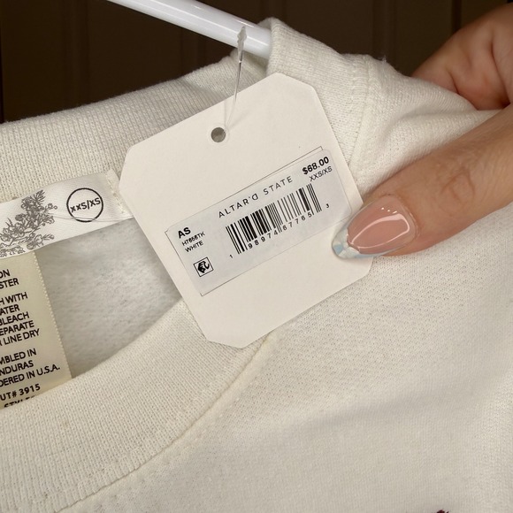 Altar'd State Willowridge Vermont Apple Cross Stitch Sweatshirt Size XXS/XS - Picture 4 of 6